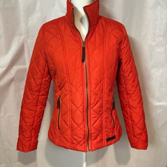G.H. Bass & Co. Red Quilted Puffer Jacket with Tan Collar - Picture 4 of 8